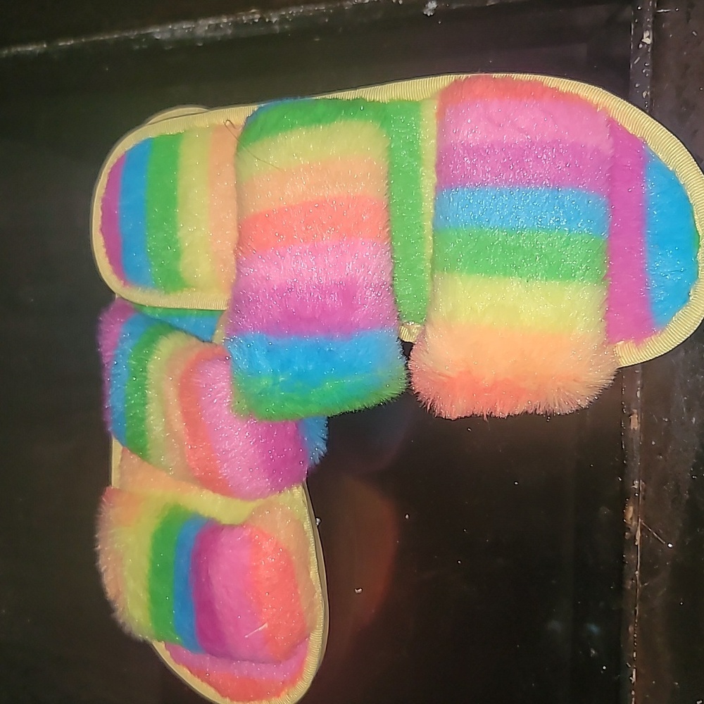 Woman's Brand New Rainbow Color Slippers